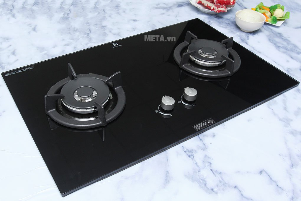 Bếp âm Electrolux EGT8028CK có hai bếp nấu