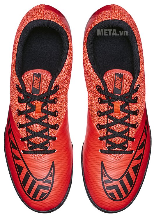 Giầy bóng đá Nike Mercurialx Pro TF 725245-608 mang lại cảm giác thoải mái cho người dùng  