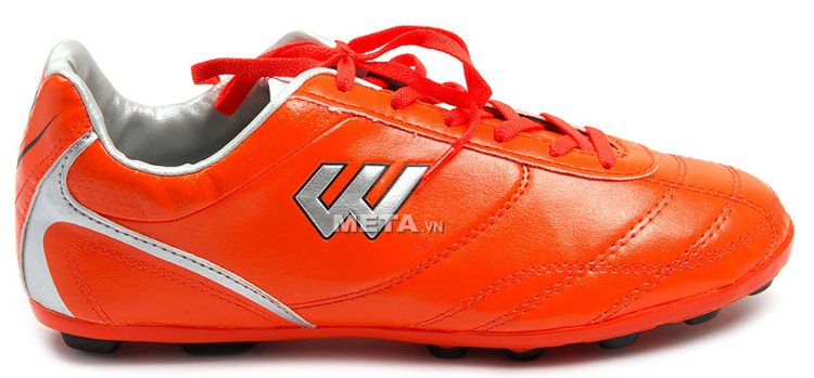 Giầy đá bóng Prowin FM01 có kiểu dáng buộc dây