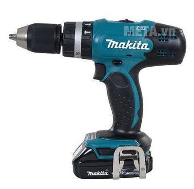 Máy khoan búa Makita DHP453SYE (18V) hoạt động với công suất mạnh mẽ