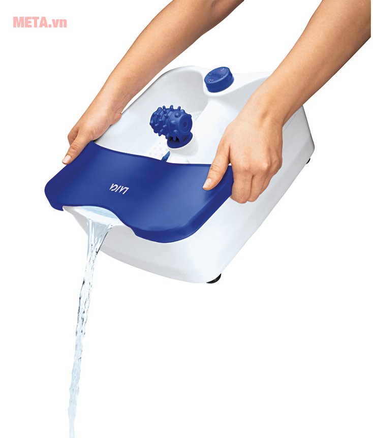 Bồn massage chân Laica PC1017 có nắp chống tràn giúp đổ nước ra dễ dàng Bồn massage chân Laica PC1017 có nắp chống tràn giúp đổ nước ra dễ dàng