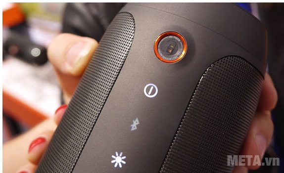 Loa hiệu JBL PULSE2 có công suất 16W