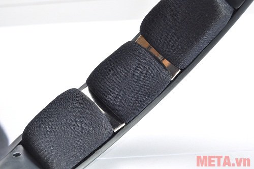  Tai nghe Sennheiser RS 120 II thiết kế mặt trong vòm chụp đầu có 2 tiếp điểm kim loại