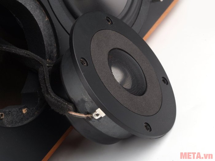 Nhờ sử dụng màng loa titan nên Edifier S1000DB cho âm cao rất lung linh cùng độ chi tiết tuyệt hảo