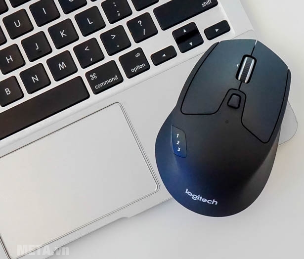 Chuột Logitech M720 kết nối bluetooth với 3 thiết bị