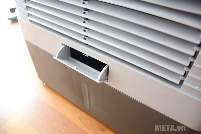 Máy làm mát gia đình Sumika D45 có bình chứa nước dễ sử dụng Máy làm mát gia đình Sumika D45 có bình chứa nước dễ sử dụng