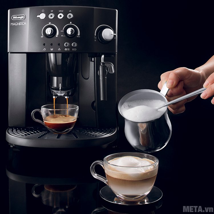 Máy pha cà phê tự động Delonghi  