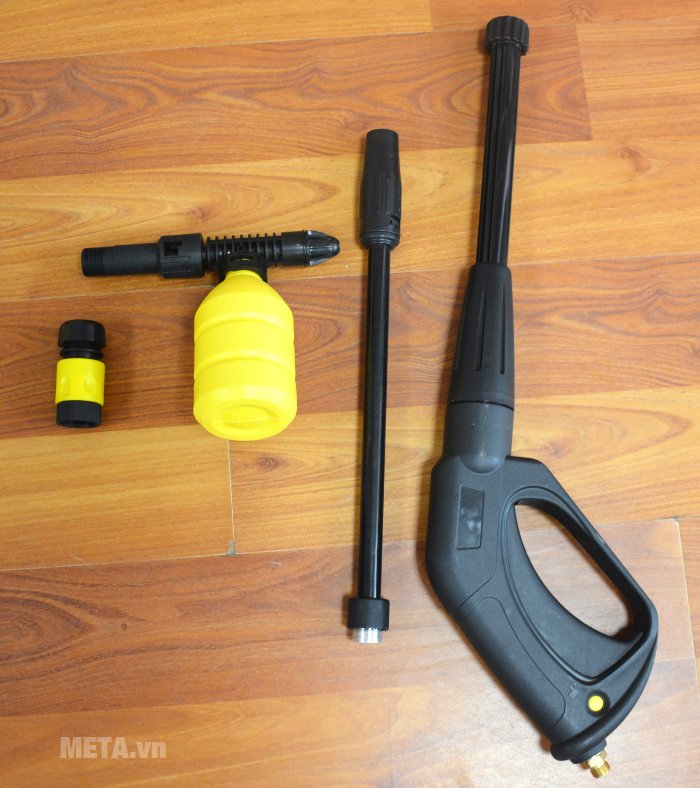 Máy rửa xe V-JET VJ 130 với các phụ kiện Máy rửa xe V-JET VJ 130 với các phụ kiện