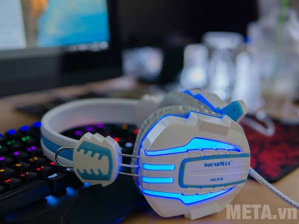 Tai nghe SoundMax AH-316 có đèn led Tai nghe SoundMax AH-316 có đèn led
