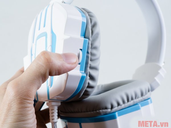 Tai nghe SoundMax AH-316 điều chỉnh âm lượng dễ dàng Tai nghe SoundMax AH-316 điều chỉnh âm lượng dễ dàng