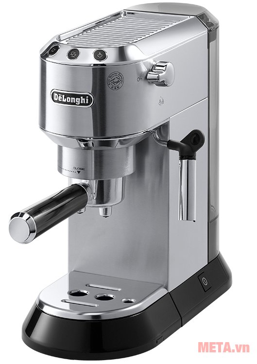 Máy pha cà phê Delonghi EC680.M có tính năng hâm nóng tách 