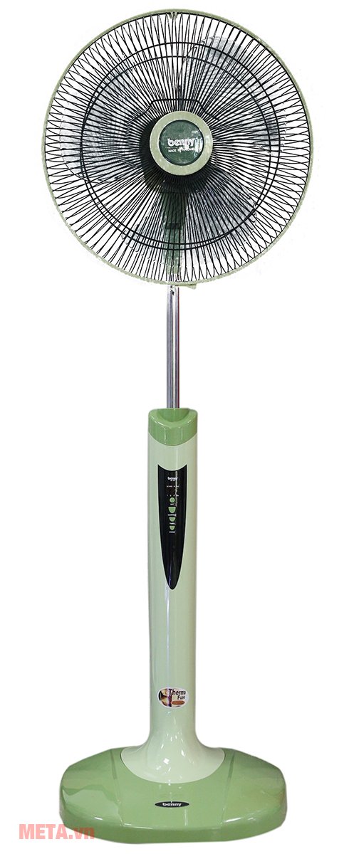 Quạt cây Benny BF-42T mang đến không gian thoáng mát 