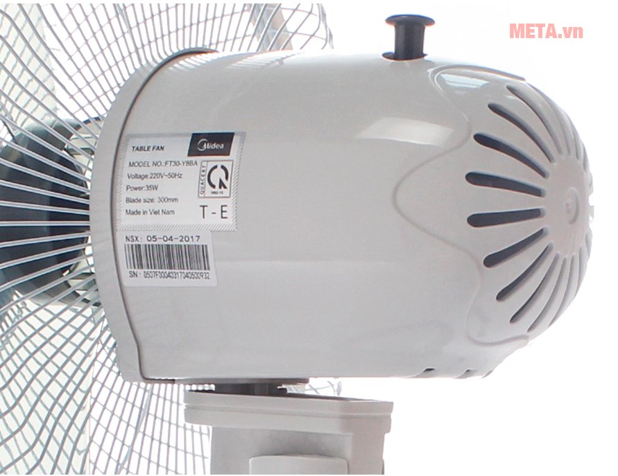 Quạt bàn Midea FT30-Y8BA có túp năng điều chỉnh hướng quạt 