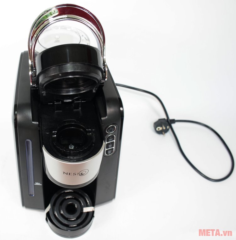  Máy pha cà phê viên nén Nesso K-cup có tay cầm giúp bạn dễ mở nắp ngăn để cà phê 