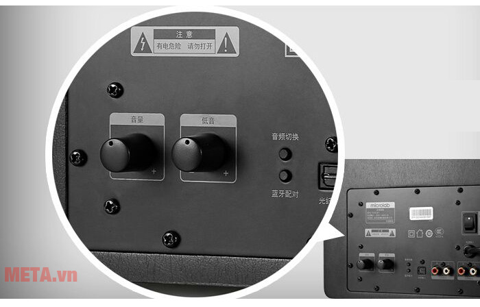  Loa vi tính Microlab FC70BT có nút điều chỉnh tiện dụng