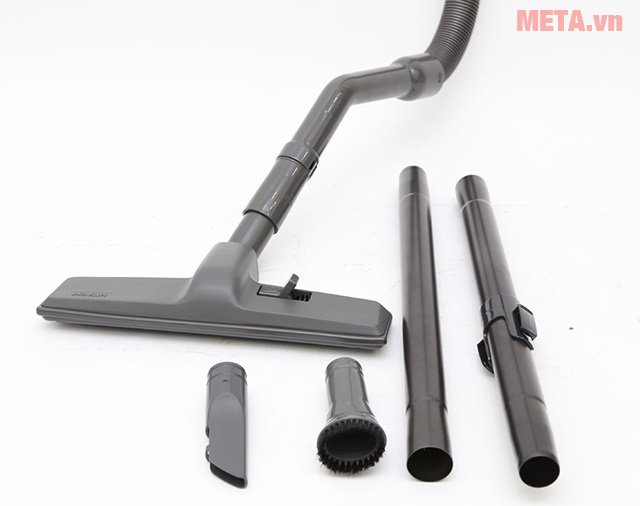 Máy hút bụi Hitachi CV - SH18 với các đầu hút bụi 