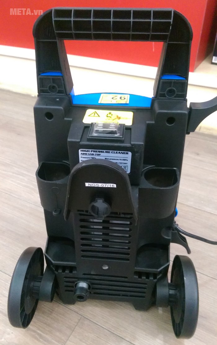 Máy xịt rửa cao áp Kawachi có tay cầm 