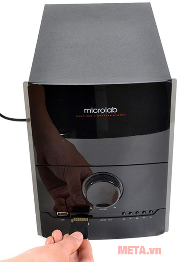 Loa Microlab M-500U 2.1 40W hỗ trợ USB và thẻ SD