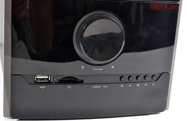 Nút điều khiển của loa Microlab M-500U 2.1 40W
