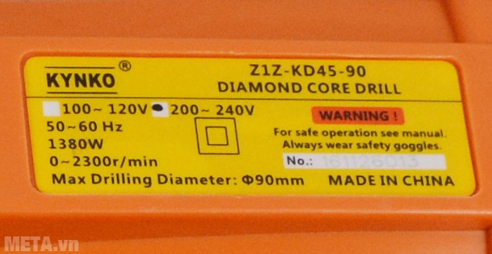 Máy khoan rút lõi bê tông Kynko Z1Z-KD45-90 có thông số trên thân máy 