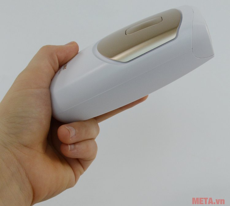 Máy triệt lông cá nhân Beurer IPL7500 sử dụng tại nhà mang lại sự riêng tư tuyệt đối cho chị em. Máy triệt lông cá nhân Beurer IPL7500 sử dụng tại nhà mang lại sự riêng tư tuyệt đối cho chị em.