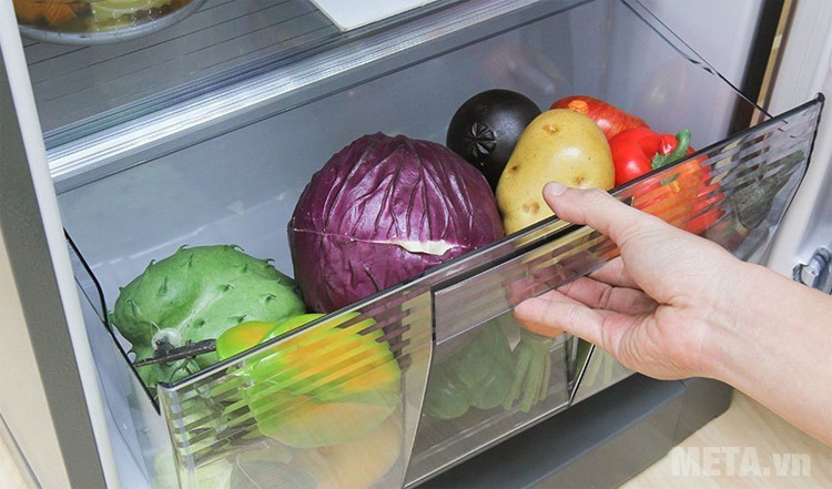 Tủ lạnh Panasonic NRBL268PSVN có ngăn đựng rau củ linh hoạt Tủ lạnh Panasonic NRBL268PSVN có ngăn đựng rau củ linh hoạt