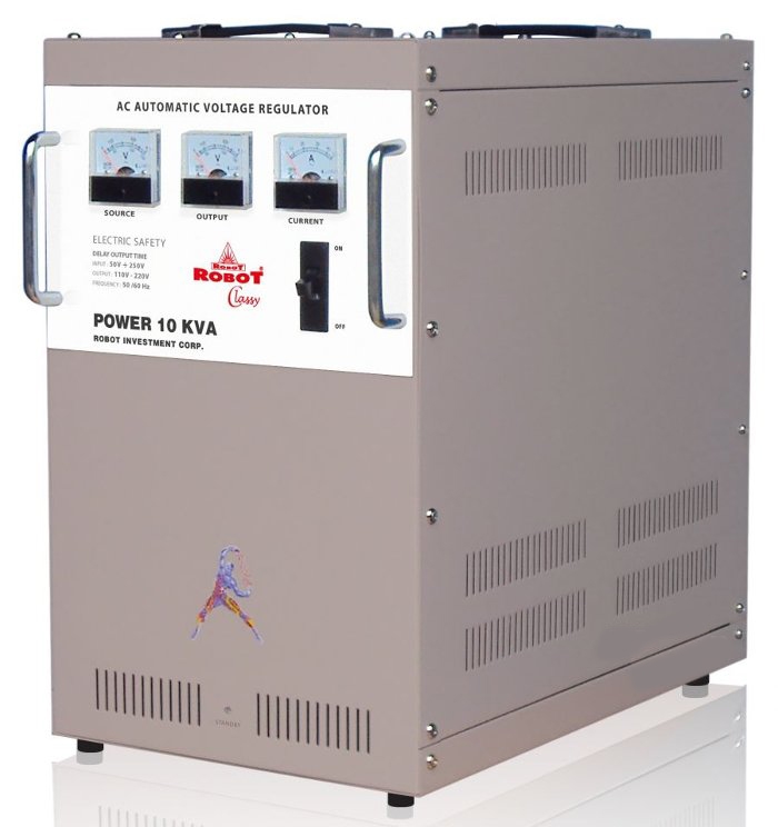 Ổn áp Robot Classy 10KVA có 4 chân đế giúp đặt máy chắc chắn hơn 