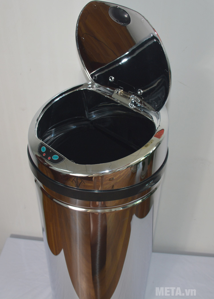 Thùng rác inox Ecolife ECO 802/42L được làm từ inox sáng bóng