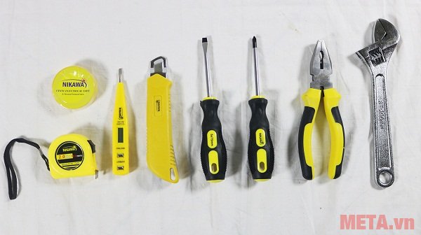 Bộ dụng cụ 8 món Nikawa NK-BS008 gồm các dụng cụ cần thiết để bạn sửa các vật dụng trong gia đình dễ dàng 