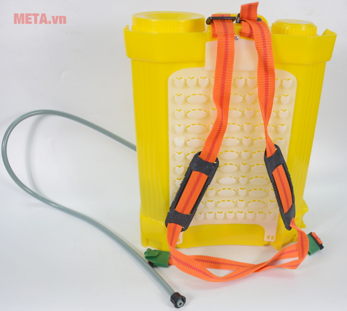 Bình xịt điện KCT 16D có dây đeo có thể điều chỉnh độ dài phù hợp với người đeo