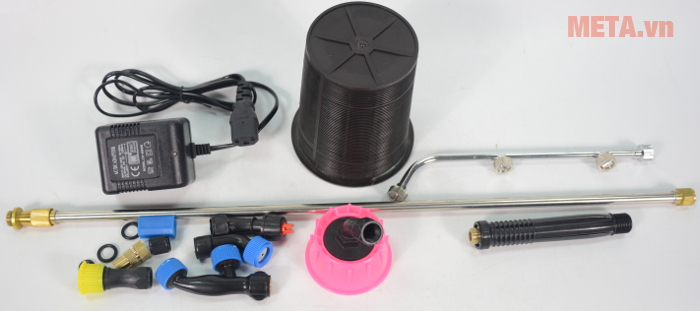 Các phụ kiện đi kèm của bình xịt điện KCT 16D