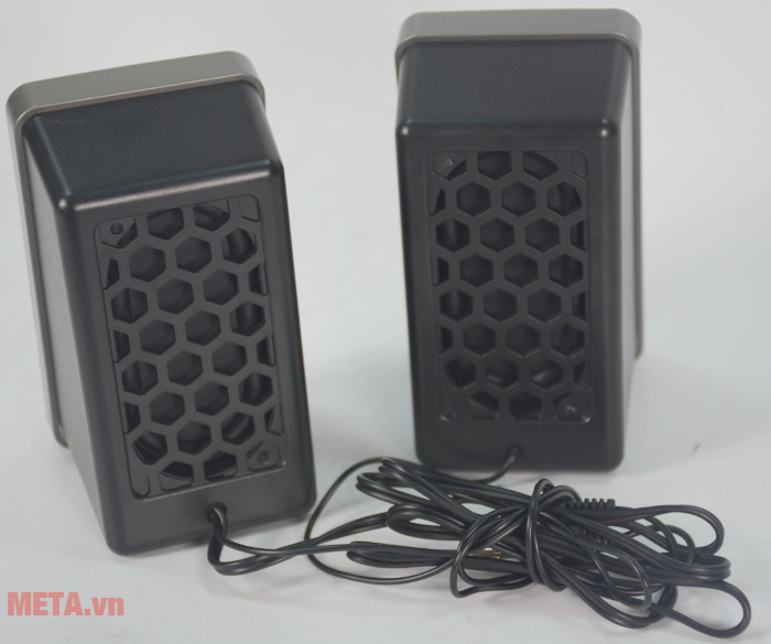 Mặt sau của loa Fenda V520 2.0