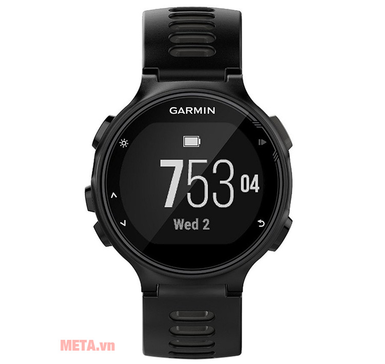Vòng đeo tay Garmin Forerunner 735XT có màn hình hiển thị thông số rõ ràng
