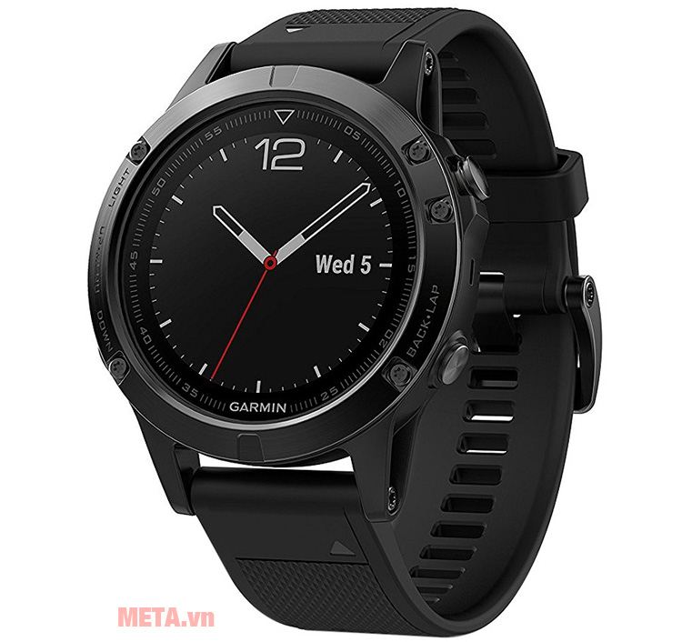 Vòng đeo tay Garmin Fenix 5 Sapphire Black có thể xem giờ như chiếc đồng hồ thông thường