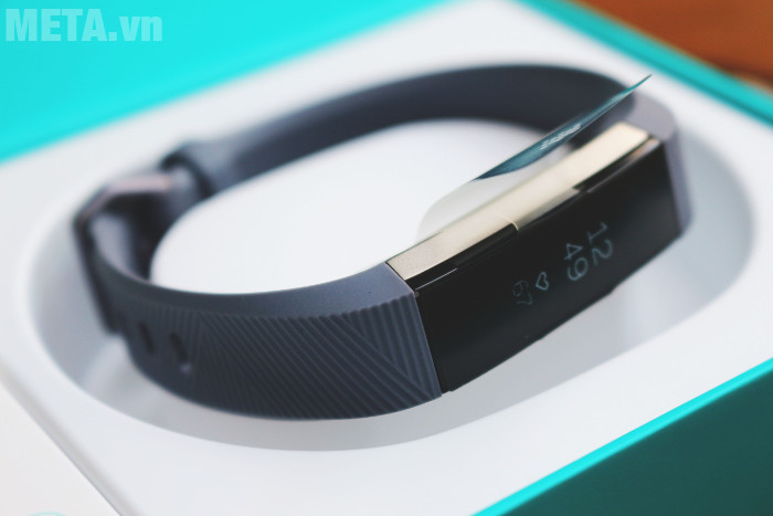 Vòng tay theo dõi sức khỏe Fitbit Alta HR giúp bạn theo dõi sức khỏe hàng ngày Vòng tay theo dõi sức khỏe Fitbit Alta HR giúp bạn theo dõi sức khỏe hàng ngày