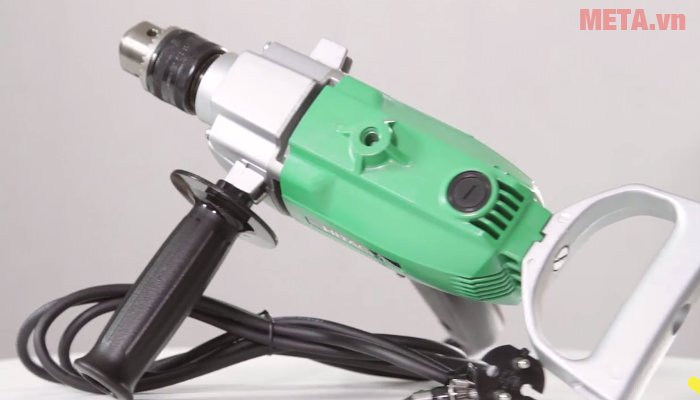 Máy khoan sắt Hitachi D13 có màu xanh nổi bật Máy khoan sắt Hitachi D13 có màu xanh nổi bật