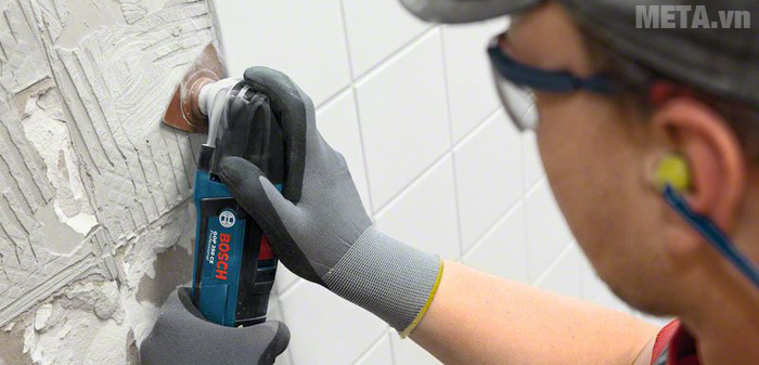 Bosch GOP 250 CE trong việc làm mịn bề mặt tường Bosch GOP 250 CE trong việc làm mịn bề mặt tường