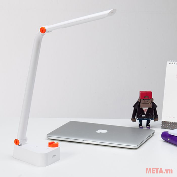 Đèn bàn led Hàn Quốc Prism 1777W an toàn đối với người sử dụng