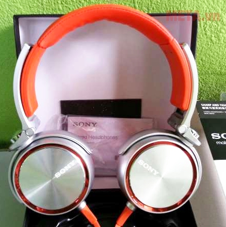  Tai nghe Sony MDR-XB610 là dòng Bass mạnh mẽ  