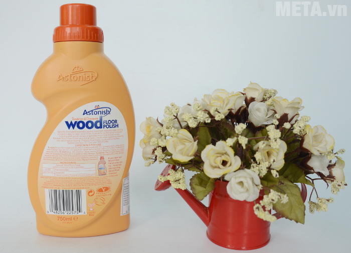 Nước lau sàn gỗ chiết xuất quýt và quế C2575 đem lại hương thơm cho căn phòng của bạn