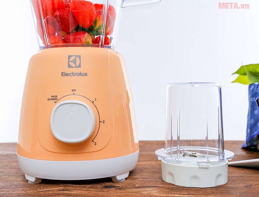 Máy thiết kế cao cấp xứng đáng là một trong những máy xáy sinh tố tốt nhất hiện nay. 