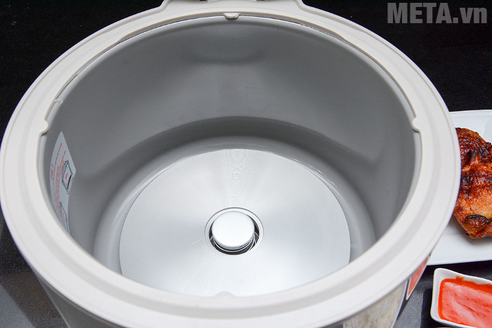 Happy Cook HC-300 hoạt động với 1 mâm nhiệt, giúp cơm chín nhanh và đều Happy Cook HC-300 hoạt động với 1 mâm nhiệt, giúp cơm chín nhanh và đều