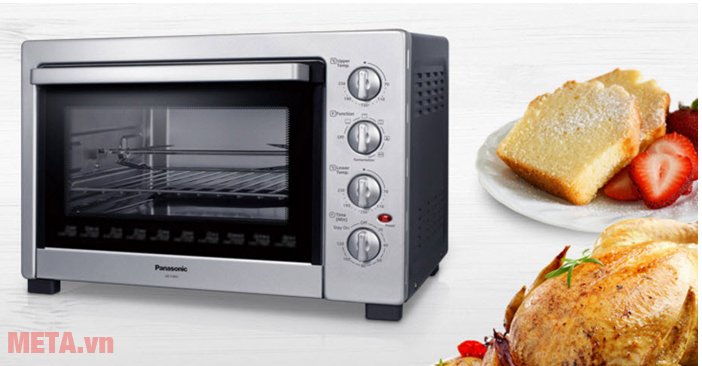 Lò nướng Panasonic NB-H3800SRA giúp chế biến nhiều món ăn 