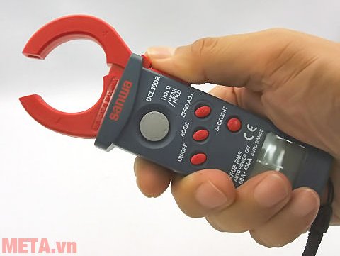 Ampe kìm Sanwa DCL30DR mở đầu kìm dễ dàng