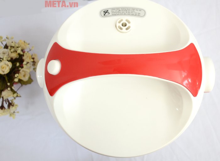Nồi cơm điện 1,8 lít Sunhouse SHD8625 với lỗ thông hơi 