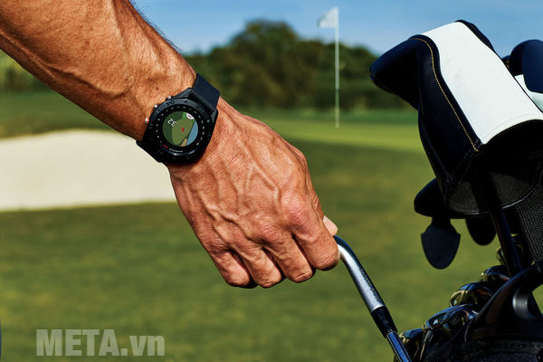 Đồng hồ Garmin Approach S60 có khả năng phân tích sân golf