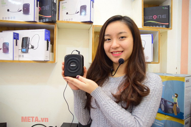 Loa trợ giảng Unizone 9088 F2 có thời gian sử dụng lên đến 8 tiếng Loa trợ giảng Unizone 9088 F2 có thời gian sử dụng lên đến 8 tiếng