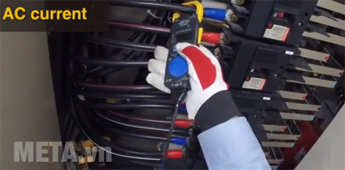 Ampe kìm AC Hioki 3280-20F bằng nhựa Ampe kìm AC Hioki 3280-20F bằng nhựa