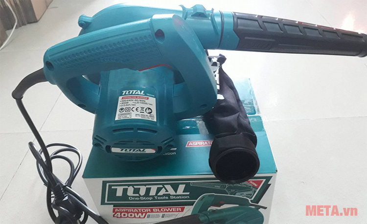 Máy thổi bụi Total TB2066 có kiểu dáng cầm tay tiện lợi 