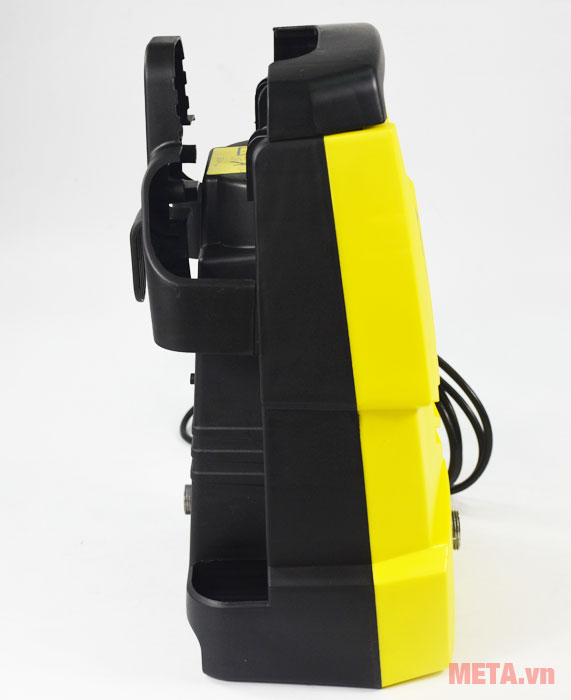 Máy rửa xe Lavor One 120 có giá treo phụ kiện Máy rửa xe Lavor One 120 có giá treo phụ kiện